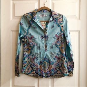 Beautiful unique print blouse with long sleeves